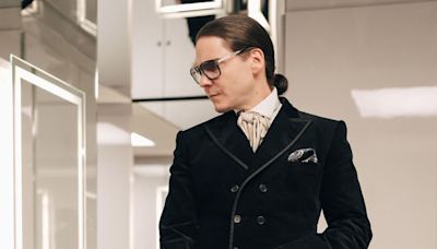 « Becoming Karl Lagerfeld » : L’homme qui se cache derrière l’image de « Kaiser de la mode »