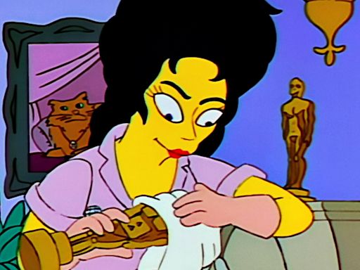 Elizabeth Taylor's One-Word Simpsons Cameo Was Still Too 'Sexy' For The Show - SlashFilm