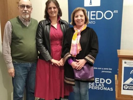 El Ayuntamiento de Oviedo instala un bucle magnético donado por Apada