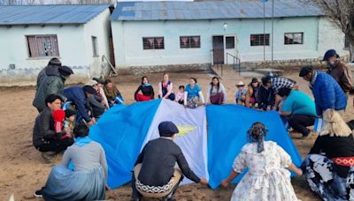 Blancura Centro, el paraje rionegrino que funciona en torno a su escuela, y revaloriza la cultura mapuche - Diario Río Negro