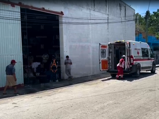 Hombre resulta herido tras caer dentro de bodega en Playa del Carmen