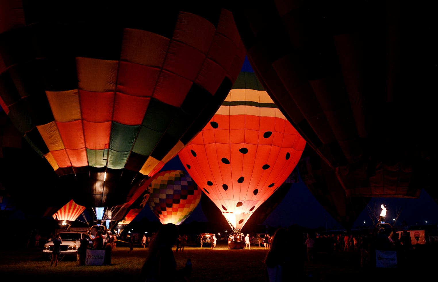 CenterPoint Energy Red River Balloon Rally entertains crowds all weekend at Louisiana Downs