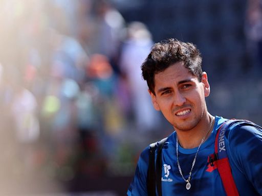 “Fue extrañamente una marioneta en manos del chileno”: la prensa europea enloquece con la victoria de Alejandro Tabilo sobre Djokovic - La Tercera