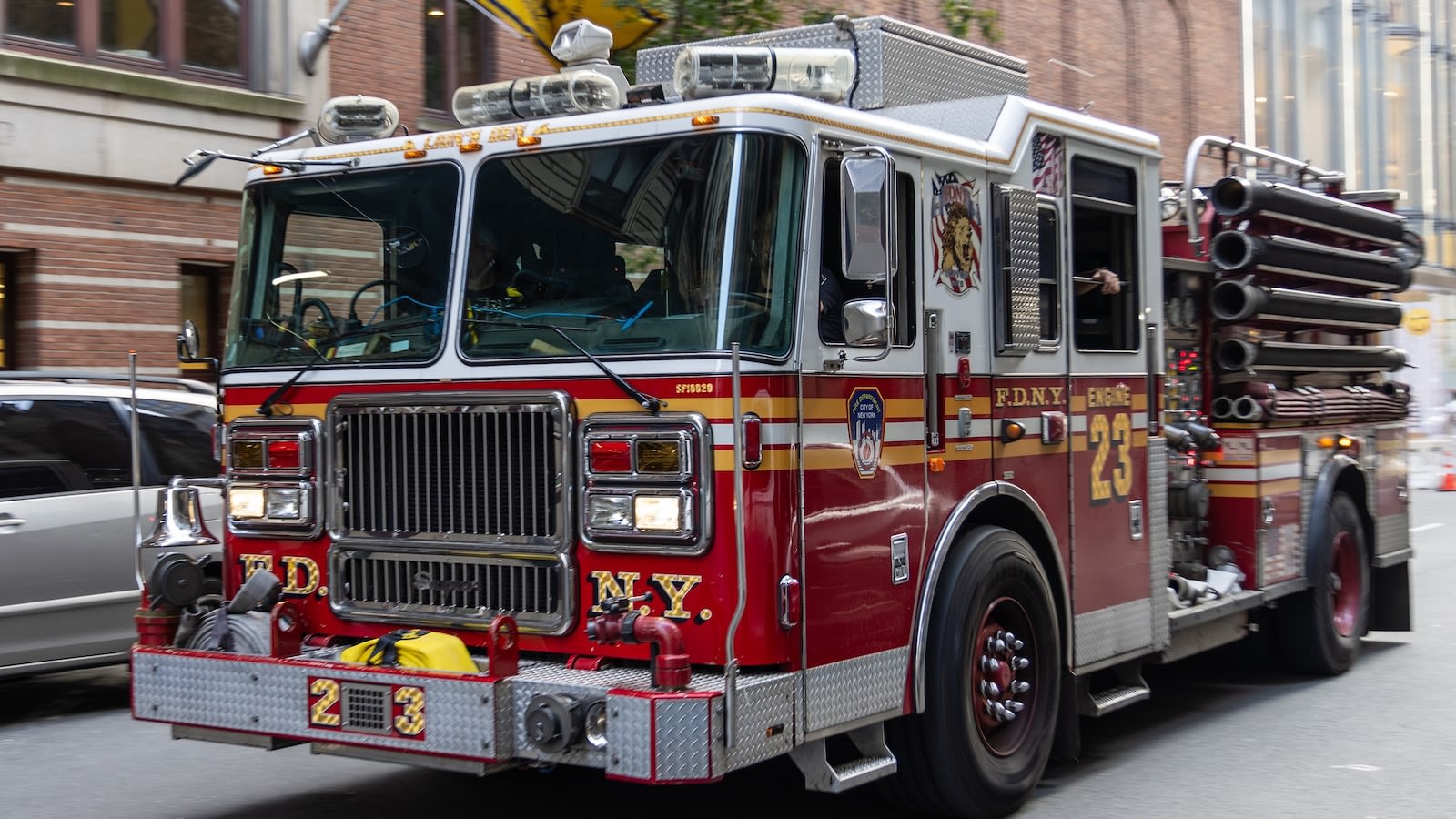 2 retired FDNY chiefs arrested for alleged corruption: Sources