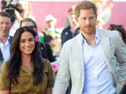 'They Should Remain Out!': Meghan Markle and Prince Harry 'Have No Right' to Undertake 'Tours' After Leaving Working Royal Status