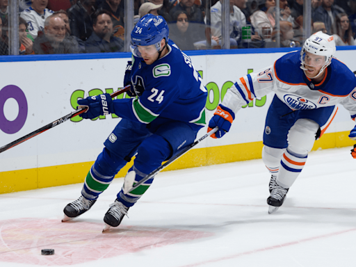 Oilers to play Canucks in Western 2nd Round | NHL.com