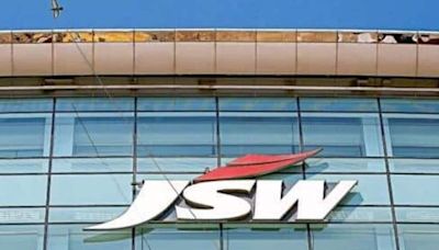 JSW Energy plans ₹15,000 cr capex in FY25, eyes acquisitions in power sector | Mint
