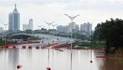 洪澇凶猛、風冰雹狂掃 陸5月天災死亡失蹤23人 損失140億 - 兩岸