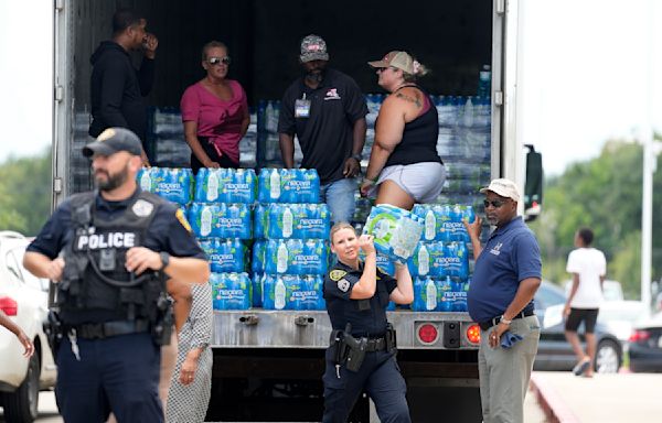 The request for federal aid after Beryl opens rift between White House and Texas