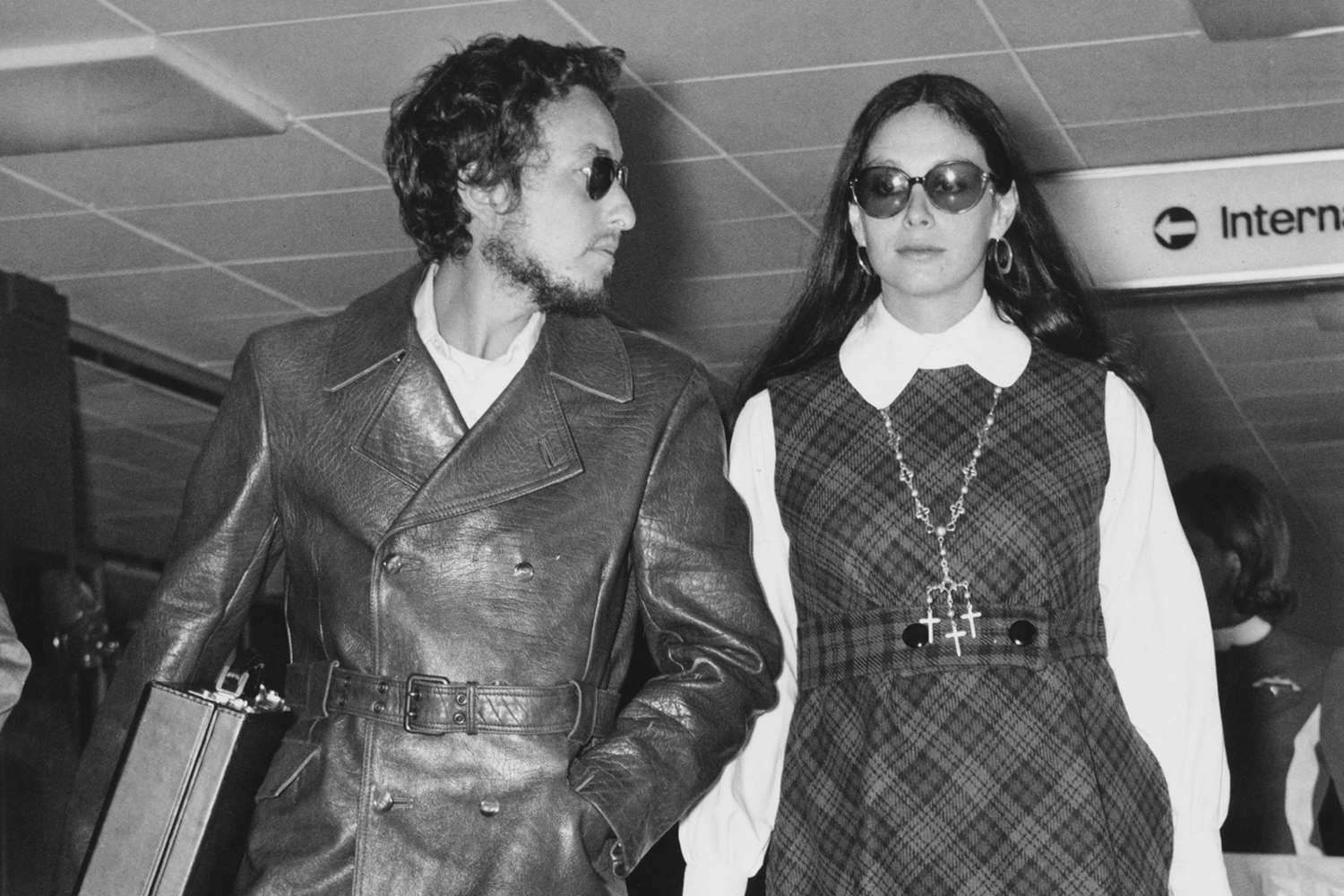 A Look Back at Bob Dylan's Marriages: All About His First Wife Sara Dylan and Second Wife Carolyn Dennis