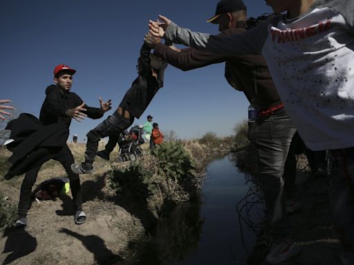 El gobierno de Joe Biden espera acelerar las deportaciones, pese a que ya hubo un récord el último año