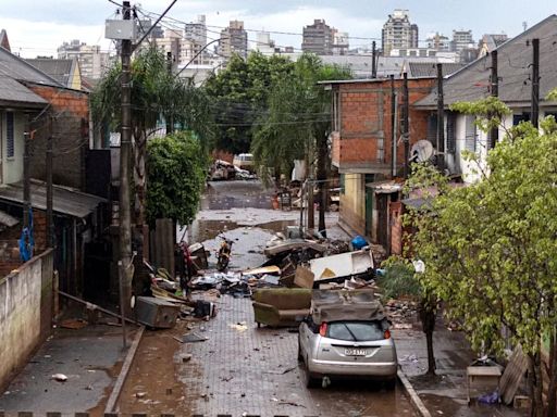 Navío militar estadounidense colaboró en el envió de ayuda a los damnificados por las inundaciones en Brasil