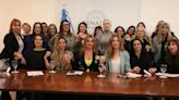 Presentaron un informe con 19 testimonios de mujeres que denuncian al periodista Pedro Brieger por acoso sexual