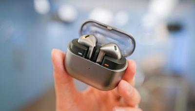 Samsung just copied the Apple AirPods' best design feature, and I'm glad it did