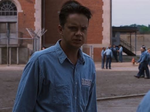 The Shawshank Redemption Has A Supposed Plot Hole With The Poster, But Tim Robbins Has A Simple Explanation For It