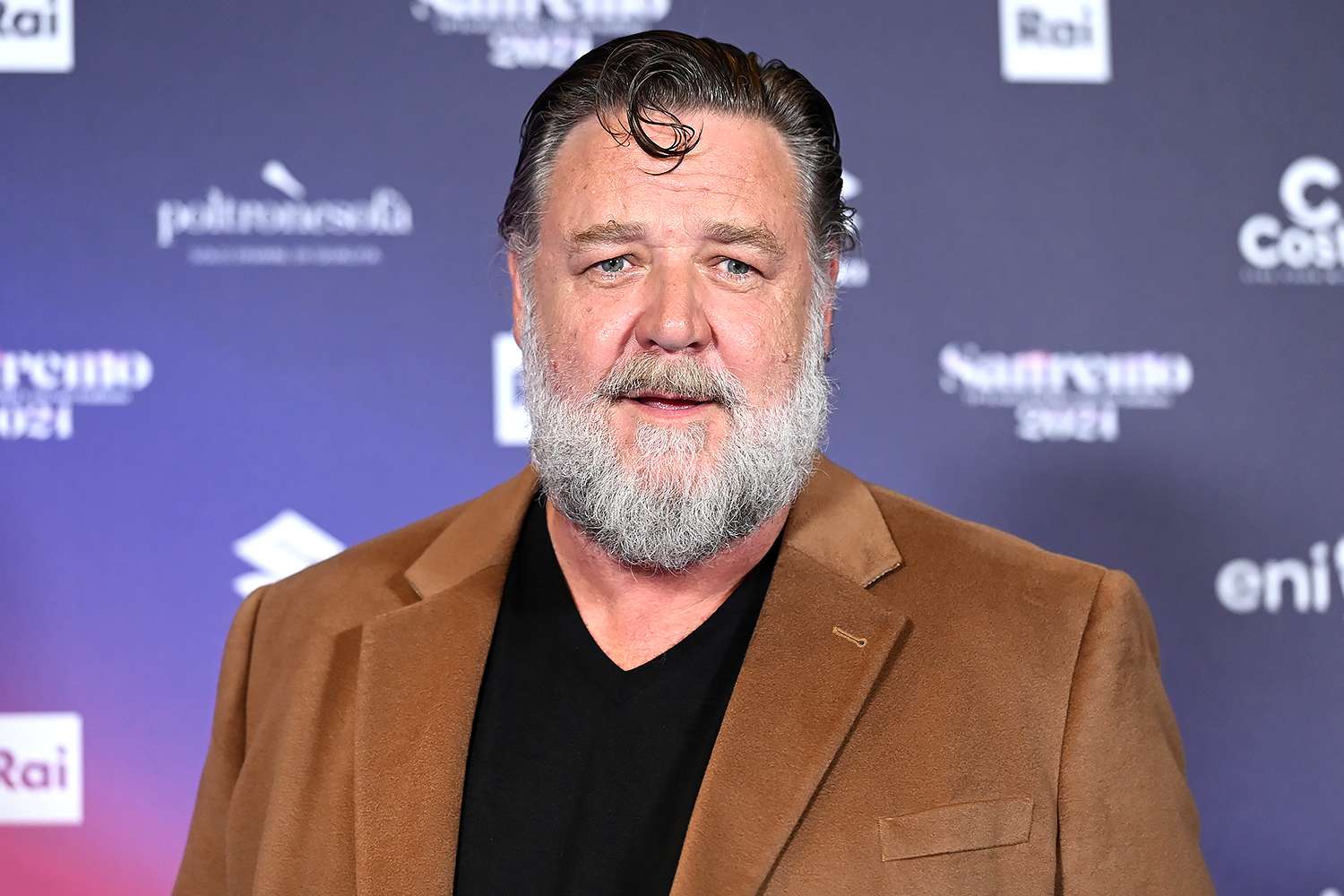 Russell Crowe says 40 black cockatoos visited him after his dad died: 'I don't know what the afterlife contains'