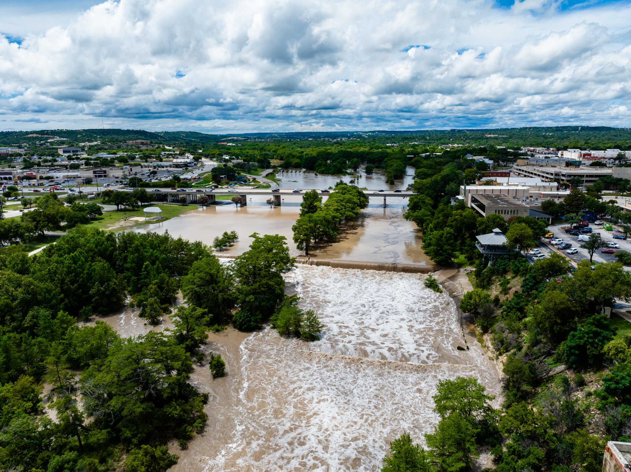 Kerr County cleaning up after rains send Guadalupe River above flood stage