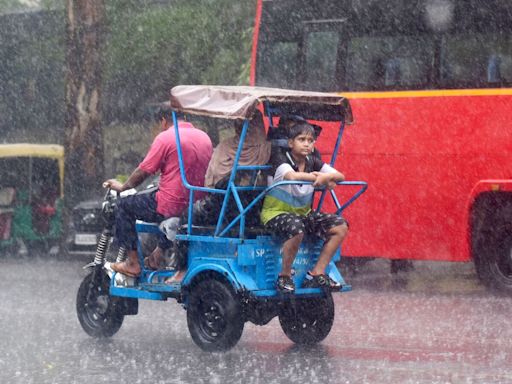 Weather update: IMD predicts heavy rainfall at THESE places till July 8; details here | Today News