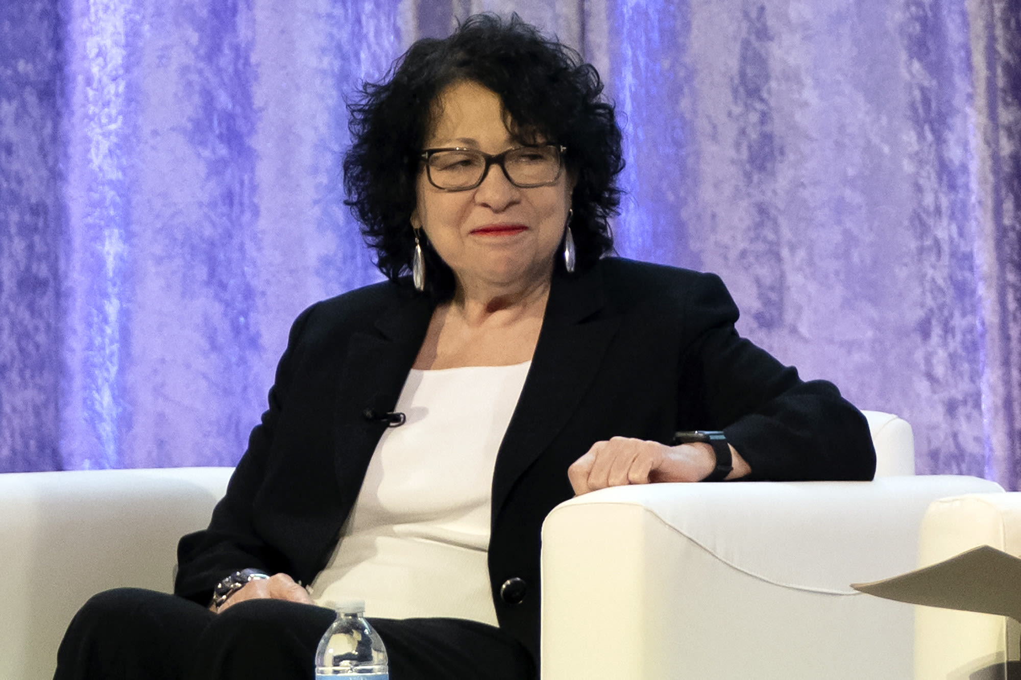 Member of Justice Sotomayor’s security detail shoots armed carjacker near her home