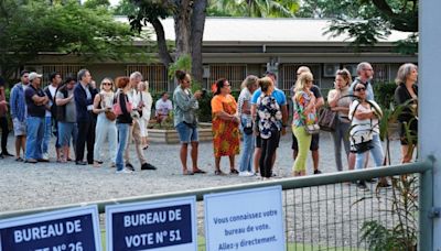 France votes in pivotal snap polls as far right eyes power