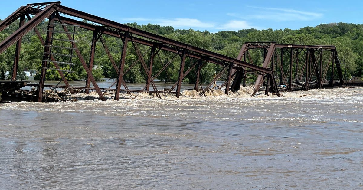 Midwestern Flooding Collapses a Bridge, Kills at Least Two