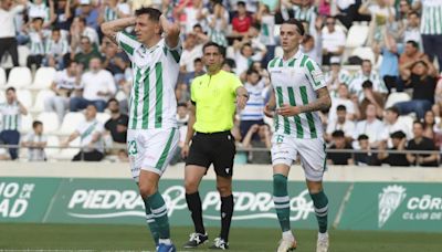 El Córdoba CF, ante el momento de ver cartulinas amarillas