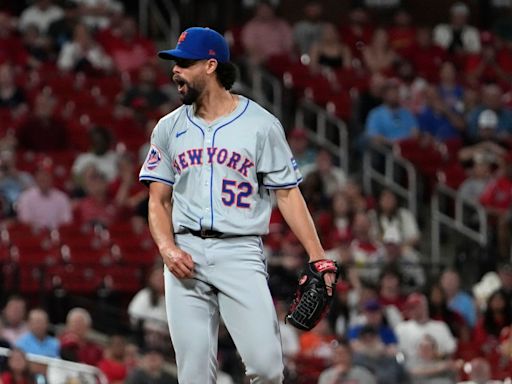 Boricua Jorge López es despedido de Mets tras lanzar guante a la grada y catalogar al equipo como el peor de MLB - El Diario NY