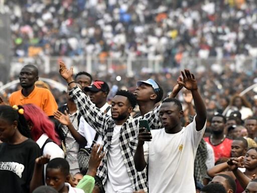 RDC: après la bousculade mortelle au stade des Martyrs, les concerts, dont celui de Fally Ipupa, sont annulés
