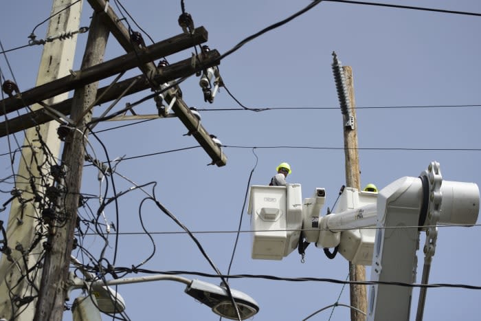 Federal control board sues Puerto Rico's governor over net metering law