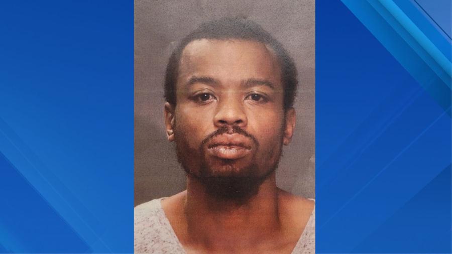 Police seek Kashaan Parks, 39, suspected of using belt to choke, rape woman in Bronx