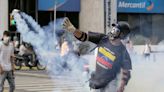Protestos anti-Maduro deixam mortos e feridos na Venezuela Por Poder360