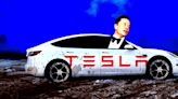 Tesla is stuck in the mud 