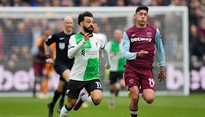 Aficionados del West Ham se rinden ante Edson Álvarez: 'Maestro del medio campo, olé, olé,'