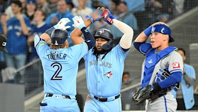 Kansas City Royals’ late rally comes up short at Toronto. They’ve lost 3 straight