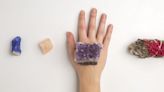 Cuarzo amatista: cómo limpiar y cargar la piedra preciosa con propiedades curativas y energéticas