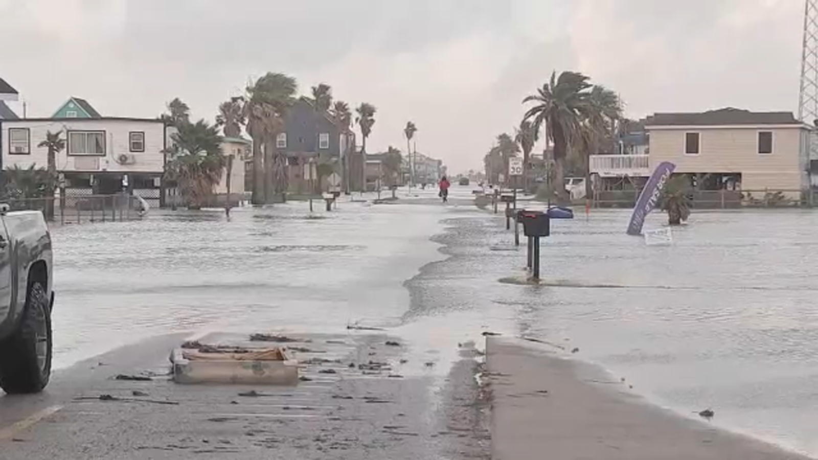 High tide and storm surge causes flooding in Surfside as Tropical Storm Alberto moves inland