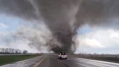 Video: tornados azotan partes de Nebraska y Texas y se intensifican las tormentas en Estados Unidos