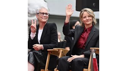 Jamie Lee Curtis honors Jodie Foster at hand-and-footprint ceremony