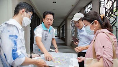 邱臣遠代理市長視察關埔地區空橋進度 首座民間捐贈空橋將於8月底開工