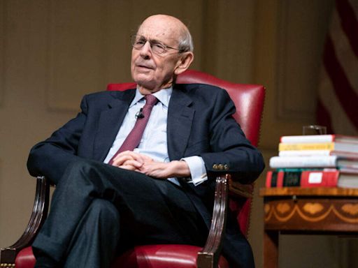 How former Supreme Court Justice Stephen Breyer 'reads the constitution'