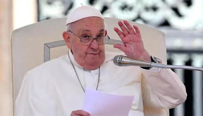 Il Papa lascia il Vaticano, in volo verso Venezia