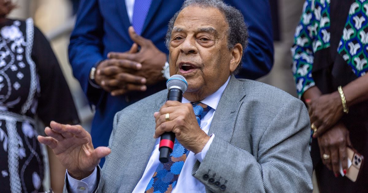 Former Mayor Andrew Young hopes to grow aquaponics industry in metro Atlanta