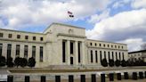 Diretora do Fed diz prever que inflação caia, mas cita riscos e não descarta alta nos juros Por Estadão Conteúdo