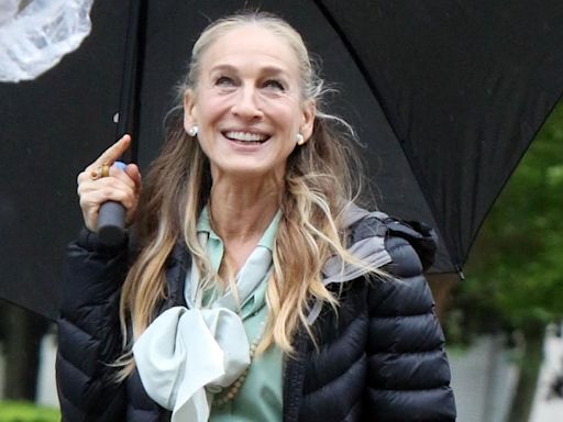 Sarah Jessica Parker Begins Filming ‘And Just Like That’ Season 3, Spotted on Set With Familiar Faces