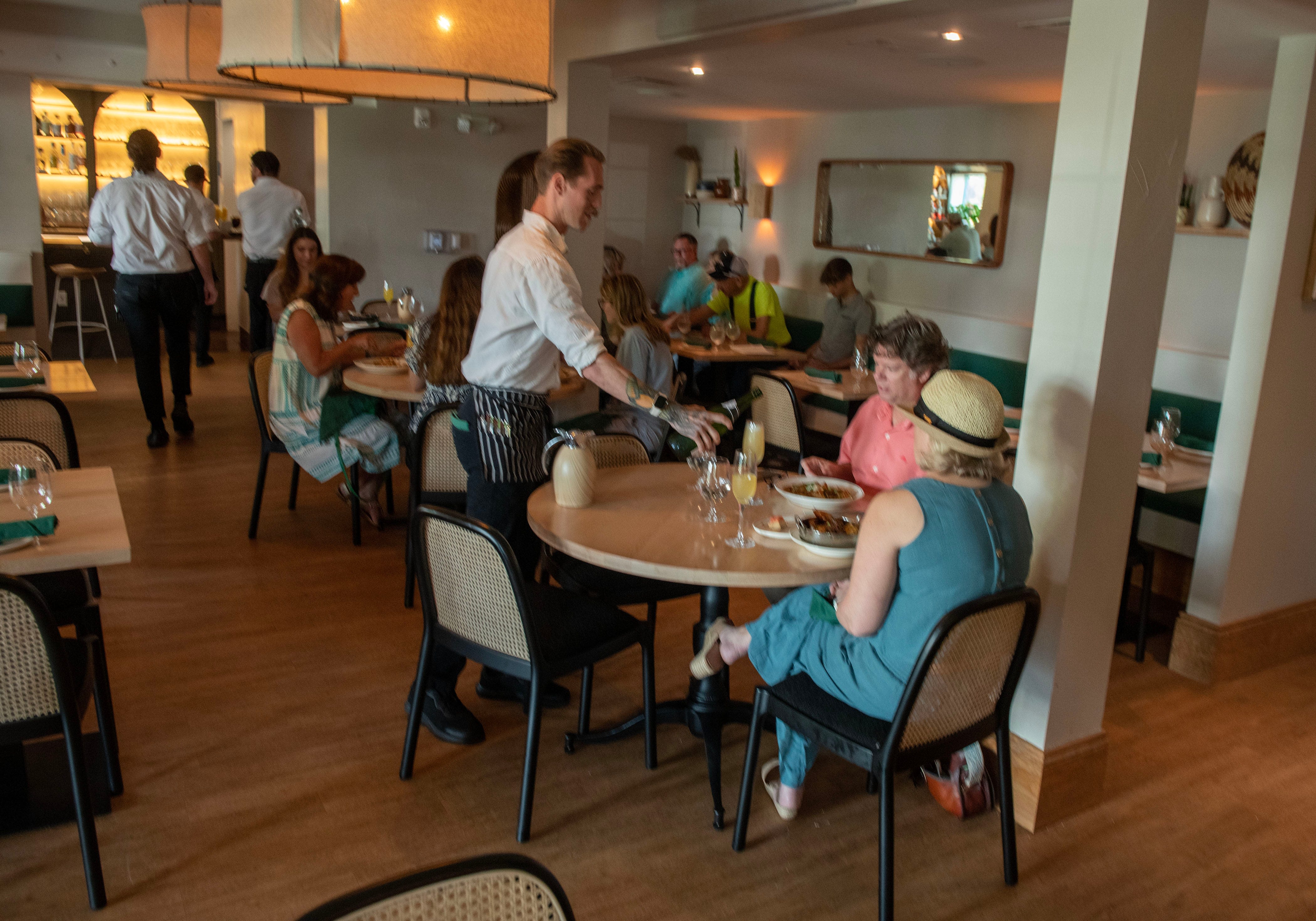 Need help making Mother's Day plans in Pensacola? Here are 20 restaurants that can help