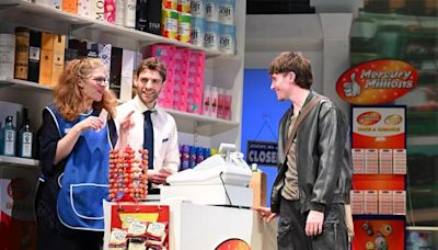 'Lottery jackpot win comes at a price' - review of The Syndicate at Hull New Theatre