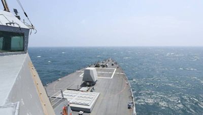 美軍第七艦隊驅逐艦海爾賽號520前夕通過台灣海峽！ 國軍全程掌握