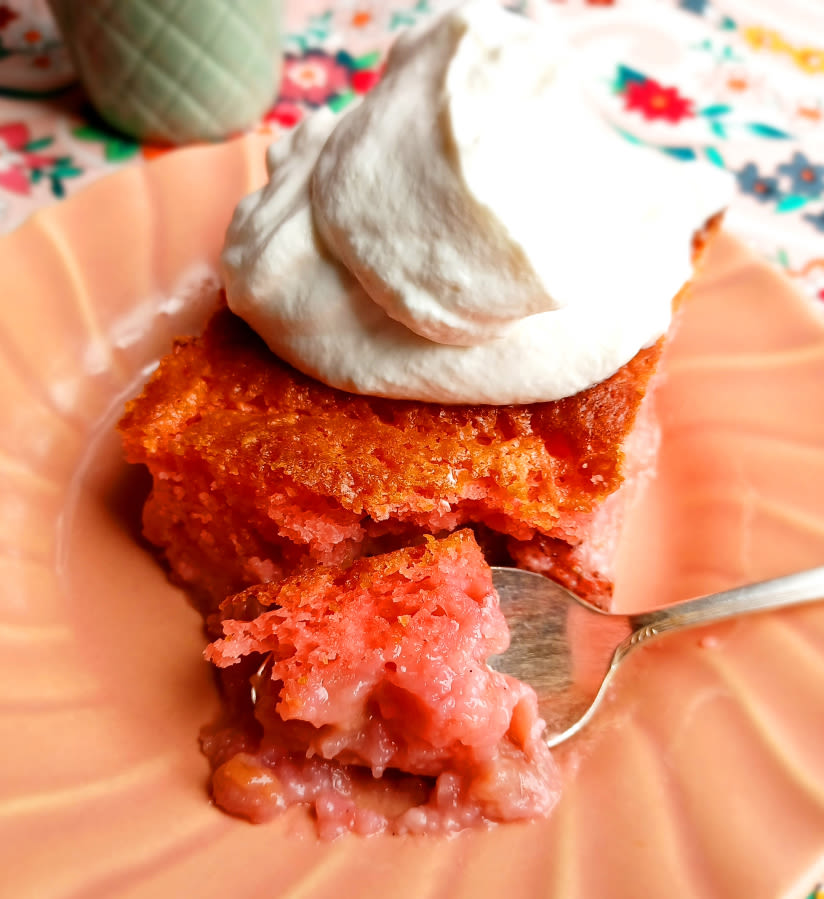 Pretty in Pink: Strawberry Rhubarb Cake makes the most of seasonal flavors