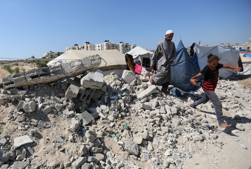 Gaza ceasefire negotiations extend another day as death toll exceeds 40,000