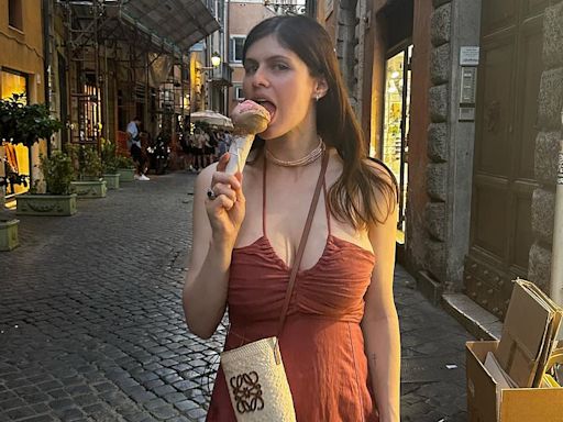 Pregnant Alexandra Daddario, 38, enjoys gelato in Rome
